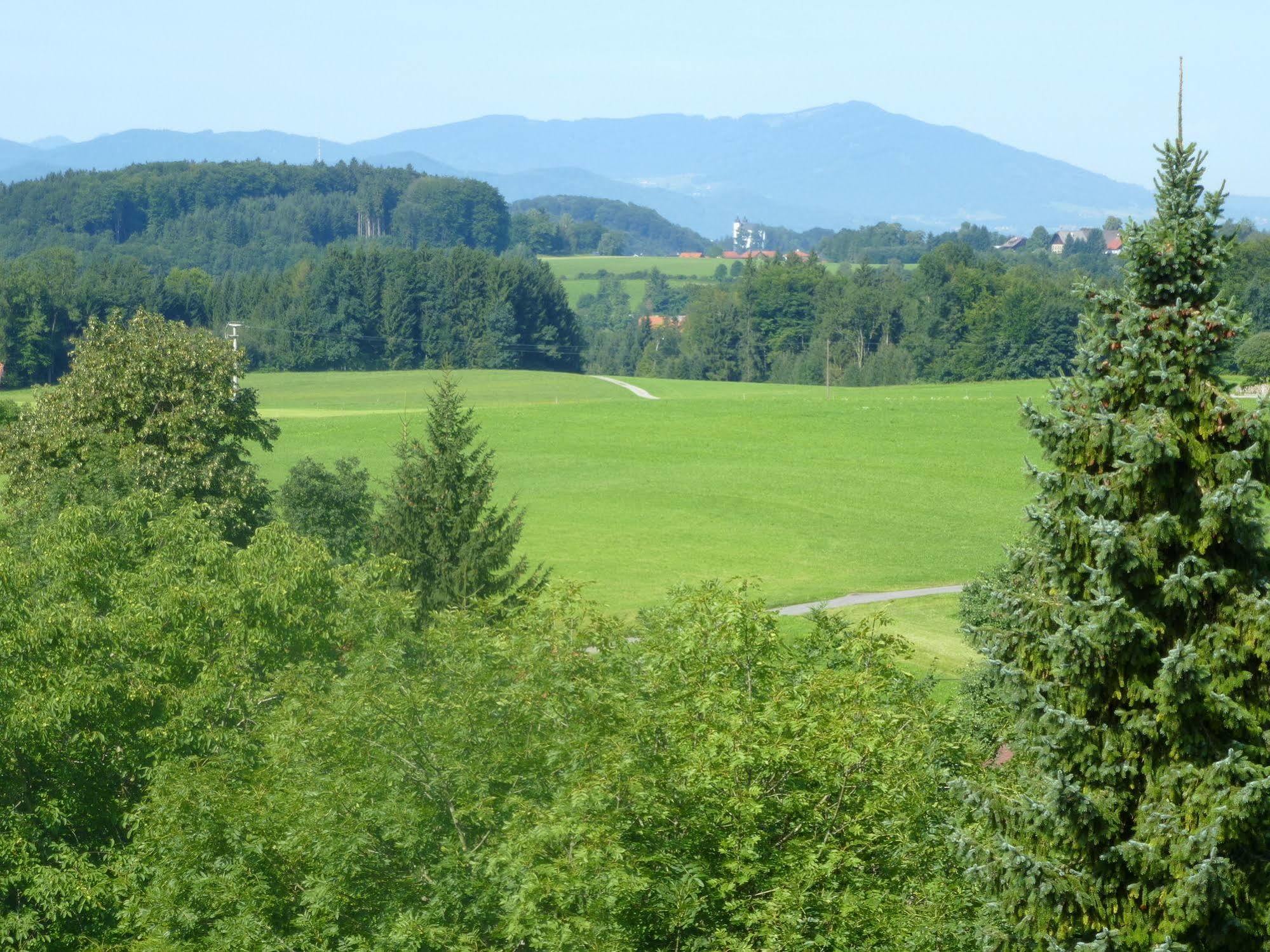 Hotel Berghof Graml Hallwang Екстериор снимка